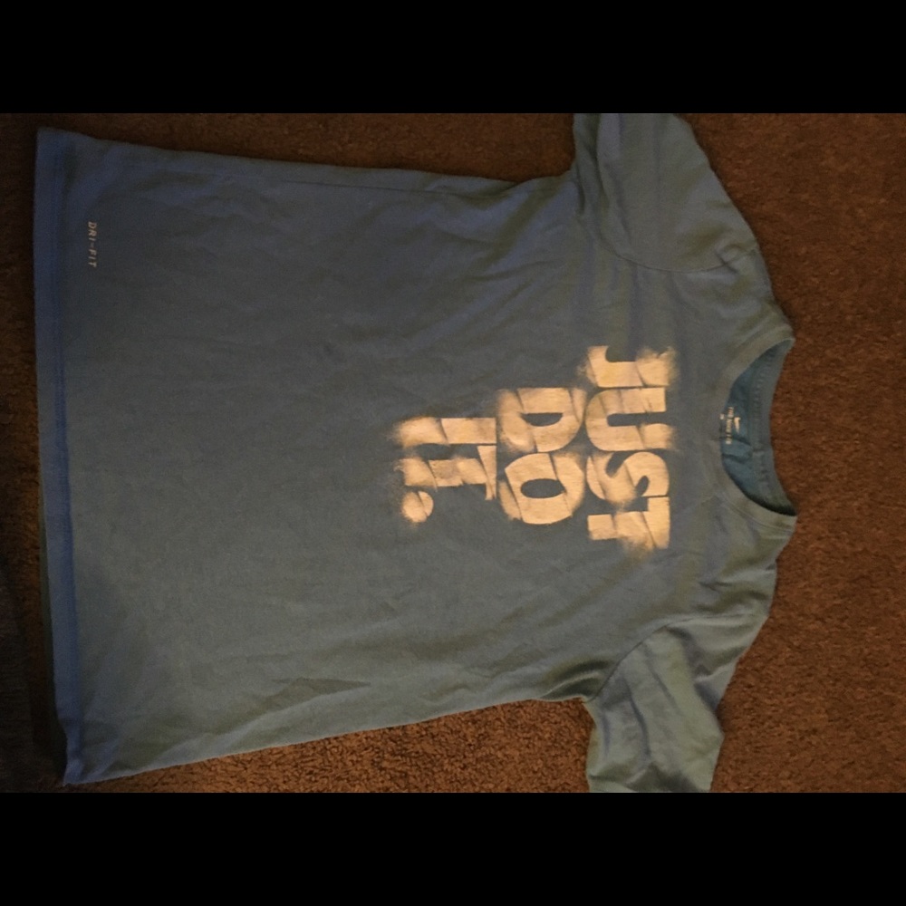 Boys Nike t-shirt
